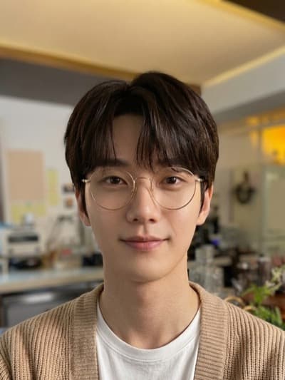 Doyun, Cafe Owner, Korean friend